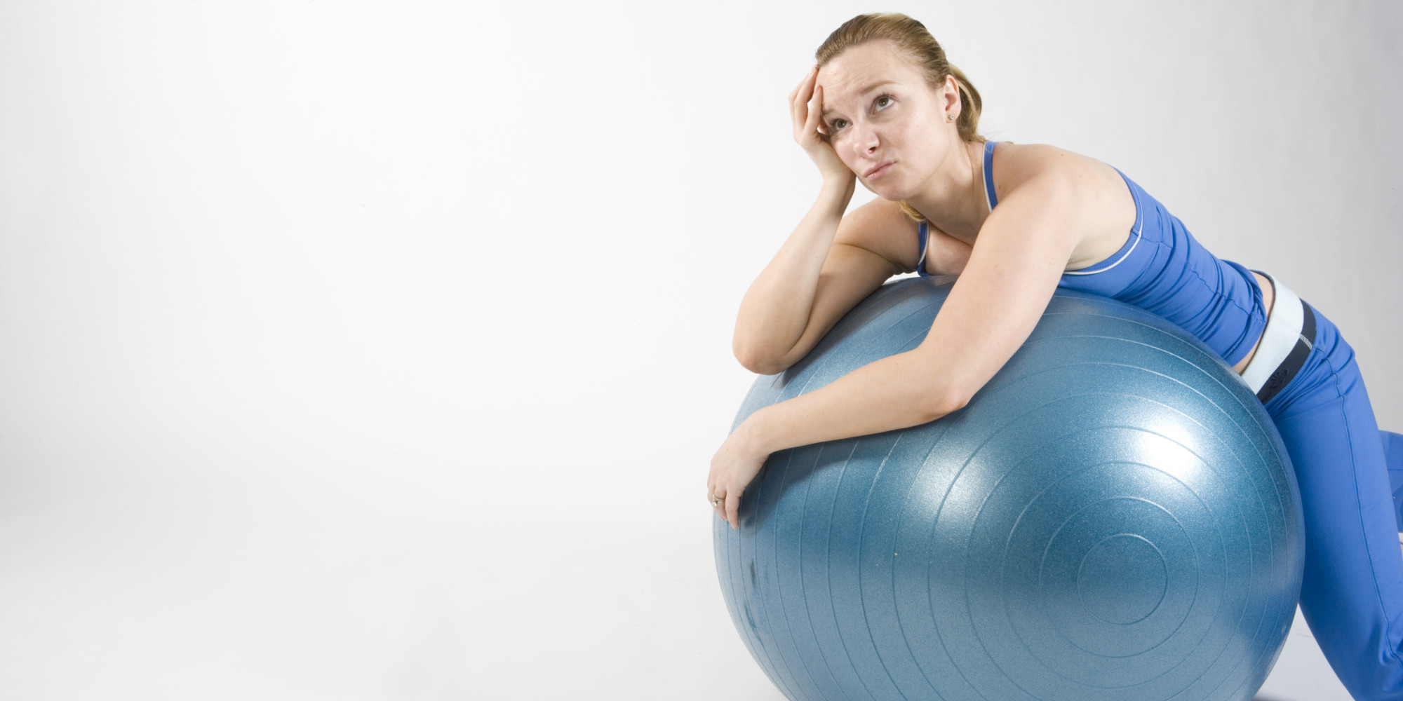 4 Ways to Use an Exercise Ball for Beginners - wikiHow